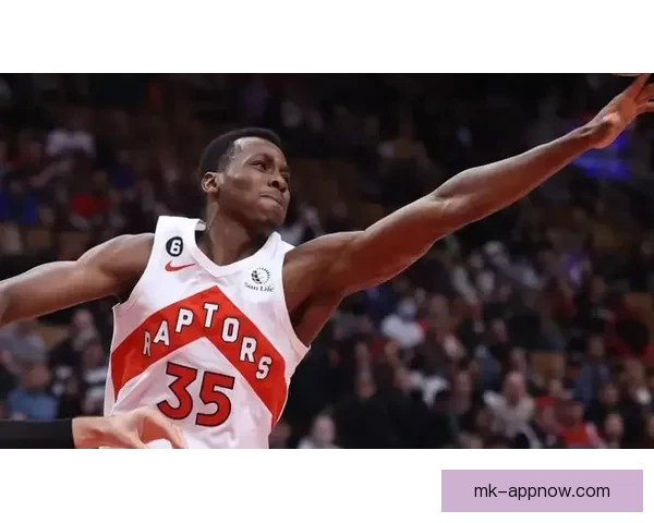 科洛克连战高光表现G联赛轰42分尼克斯短短五分钟狂揽11分